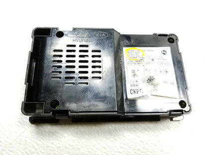 20 21 22 Kia Stinger Wireless Charging 95560-j5200 OEM 312 Miles