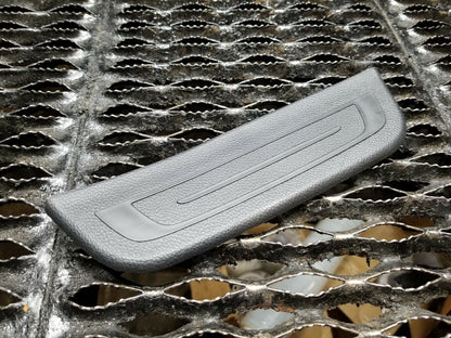 14 15 16 17 Hyundai Elantra Gt Interior Rear Sill Plate Right Passenger Side OEM