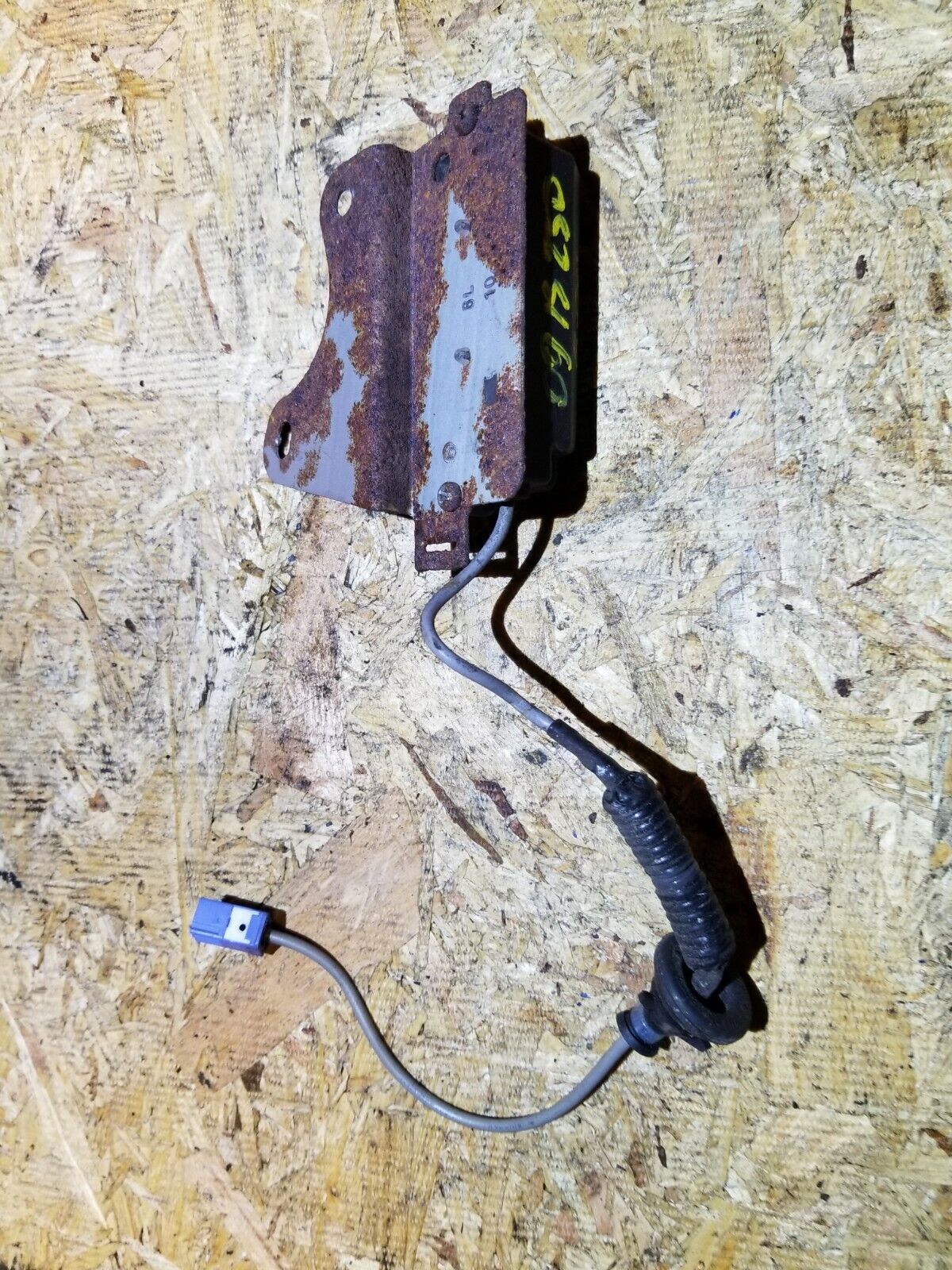 09 10 11 12 13 Lexus IS250 Left Rear Tpms Tire Pressure Monitor Antenna OEM