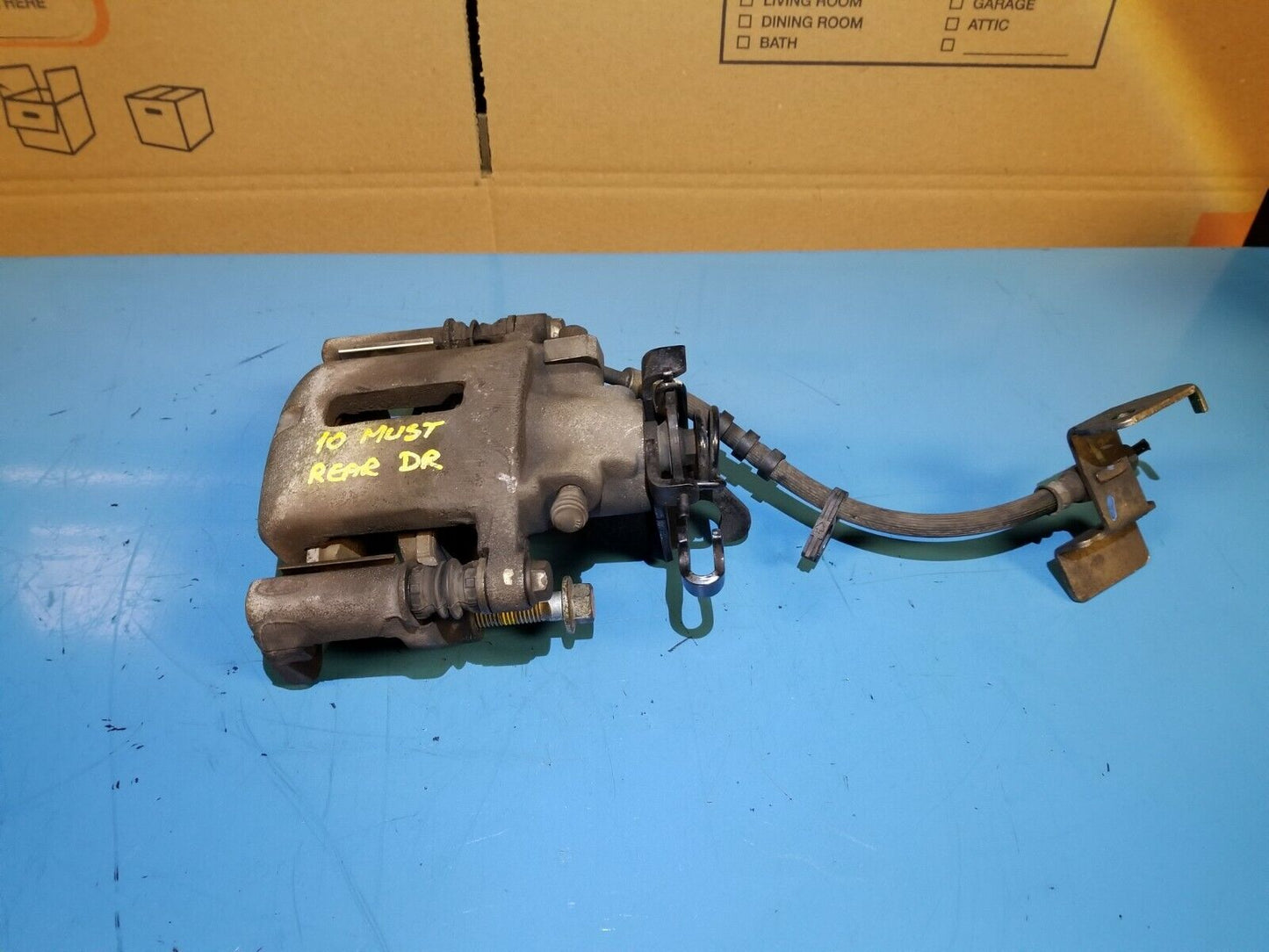 10 11 12 13 14 Ford Mustang Cabrio Rear Left Driver Side Brake Caliper OEM