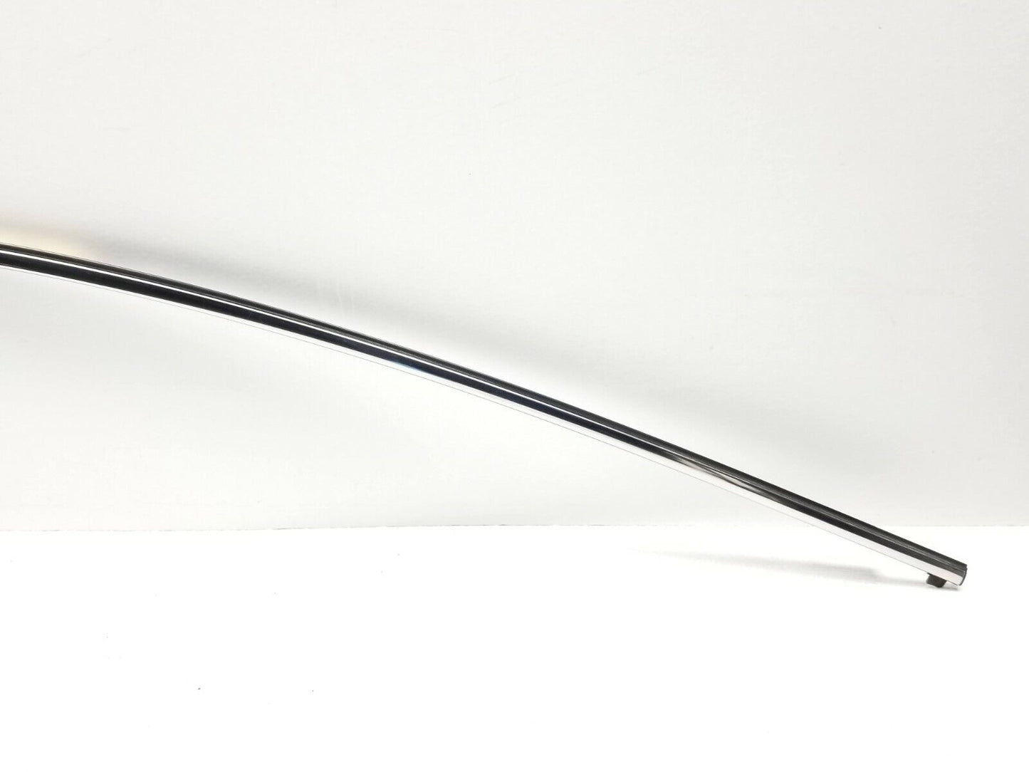 06 07 08 09 10 11 Town Car Rear Right Pass Door Window Belt Seal Molding OEM