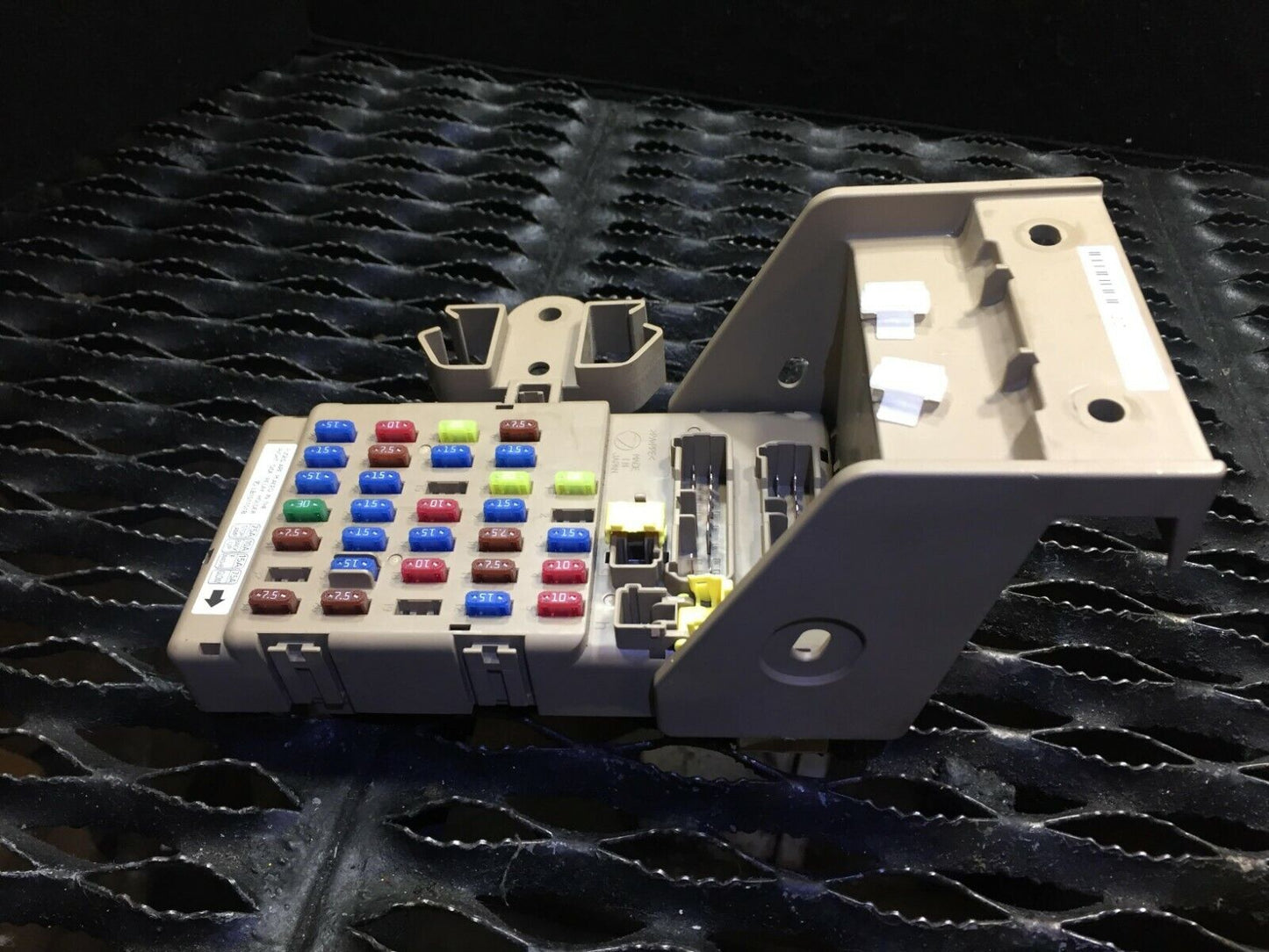 08 09 10 Subaru Impreza 2.5l Fuse Box 82201fg000 OEM