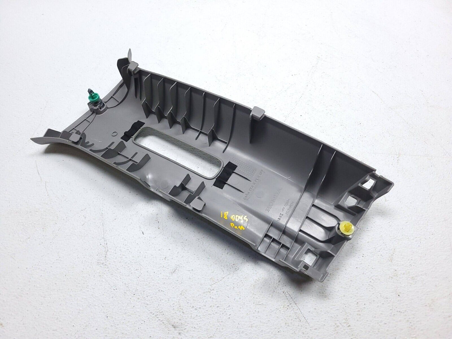 18 19 20 21 22 Honda Odyssey Right Passenger Side B Pillar Upper Trim Cover OEM