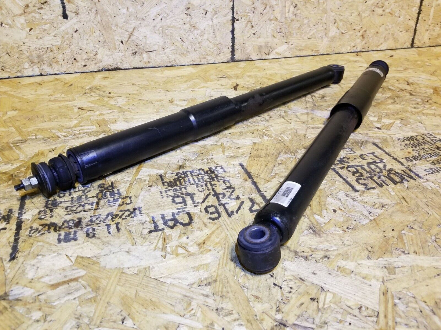 11 12 13 14 Ford Edge 3.5l FWD Rear Shock Strut Absorber Left & Right Pair OEM