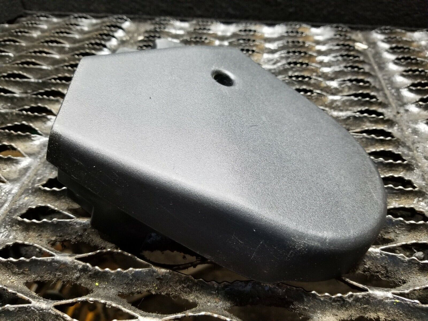 16 17 Dodge Challenger SRT Scat Front Right Pass Seat Trim Cover Bezel OEM 12k