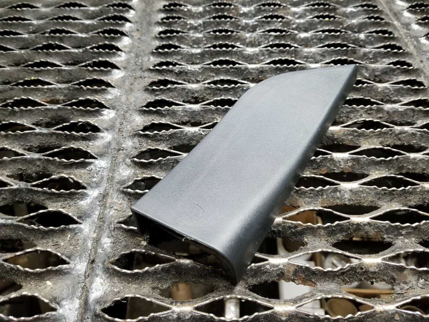 14 2014 Dodge Grand Caravan Passenger Right Mirror Interior Corner Trim OEM 34k