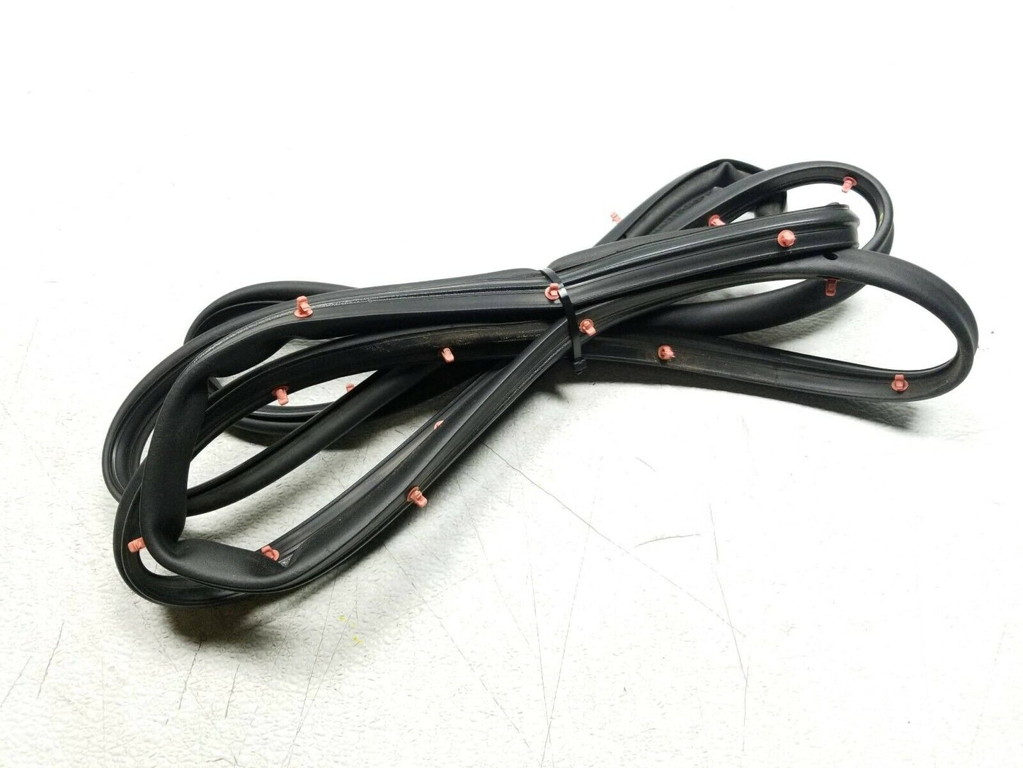 14 15 16 17 GMC Terrain Rear Right Pass Door Weatherstrip Seal OEM 14k Miles