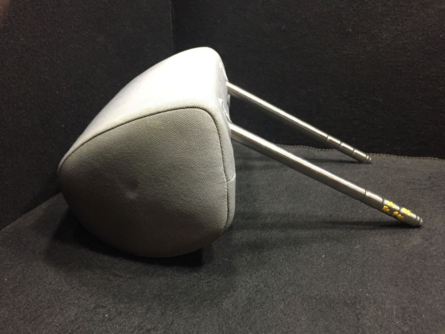 2002 2003 2004 VW Passat B5 Front Right Pass Seat Headrest / Head Rest OEM D23