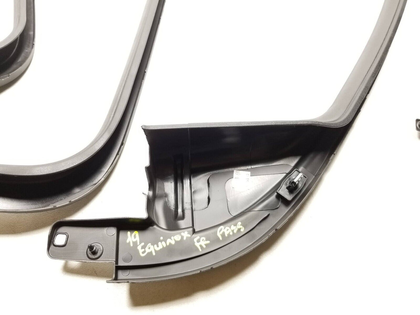 18 19 20 21 Chevrolet Equinox Door Window Frame Trim Molding Cover 4pcs OEM