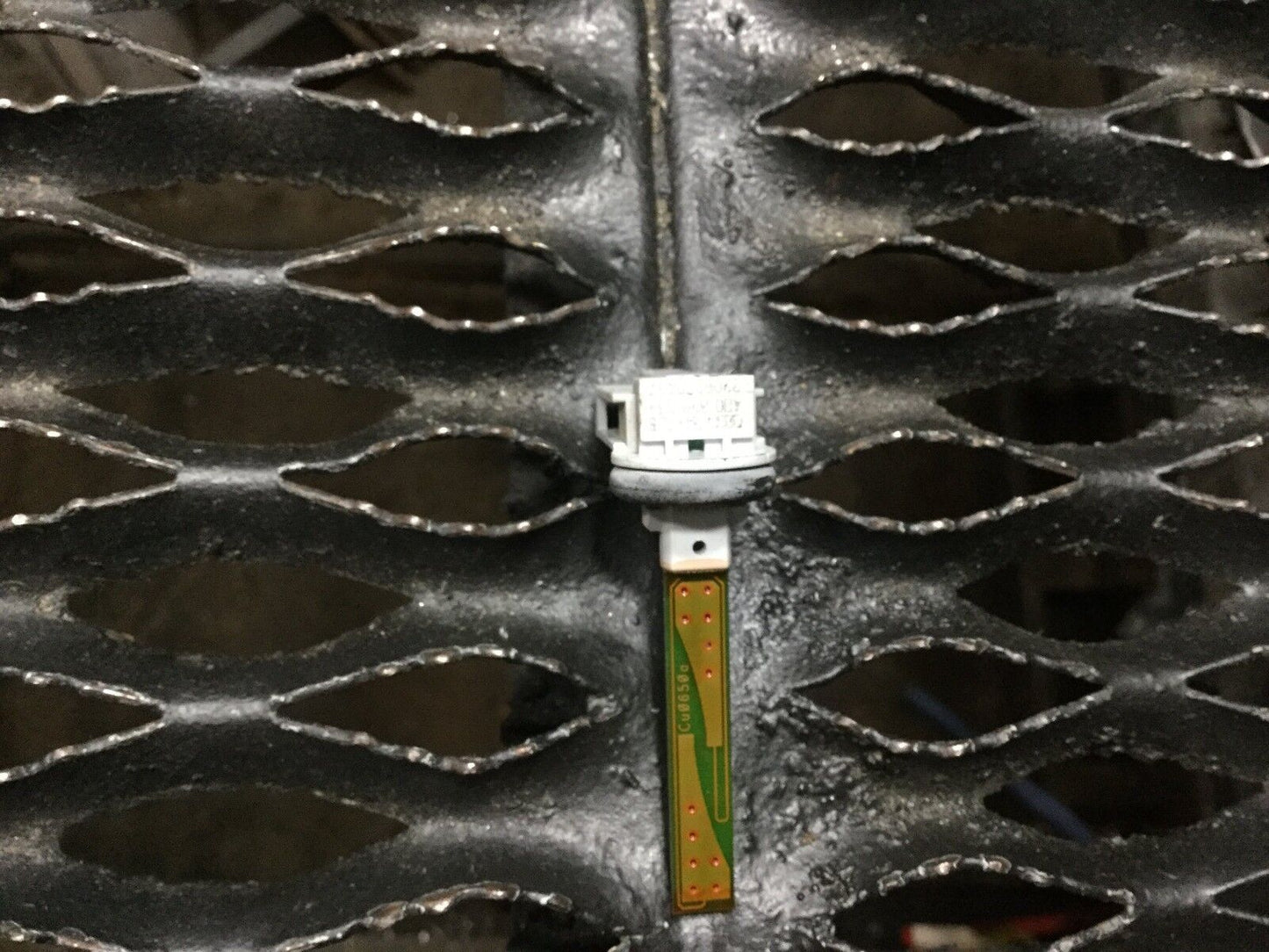 04 05 06 07 08 Audi A4 Air Climate Temperature Sensor OEM