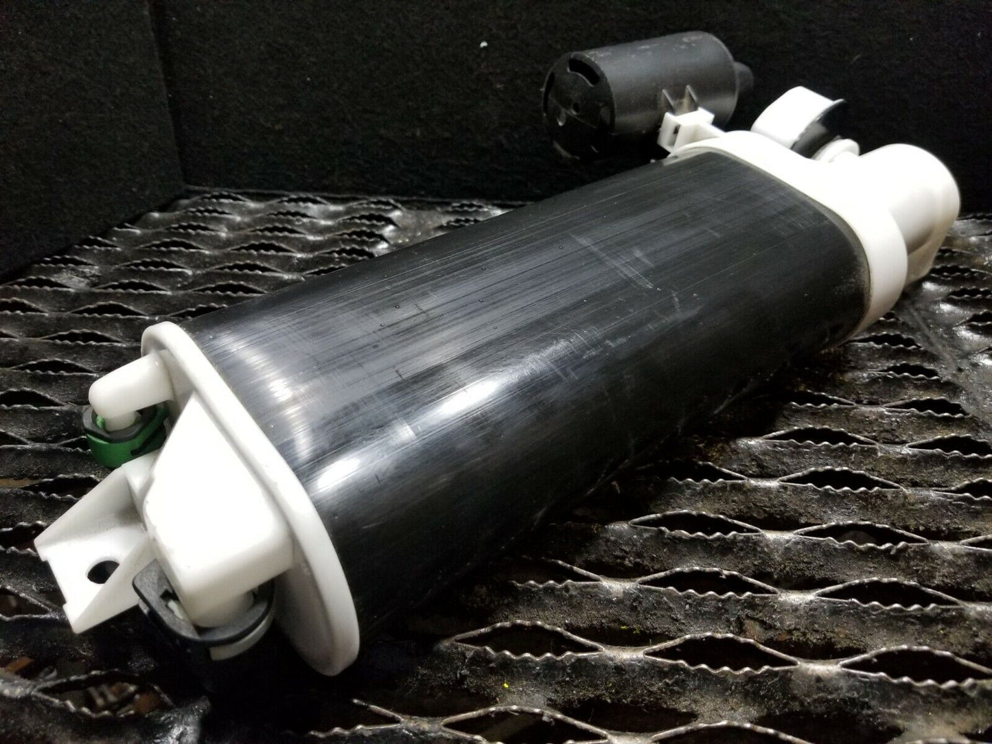 16 17 Dodge Challenger SRT Fuel Vapor Canister OEM 12k Miles