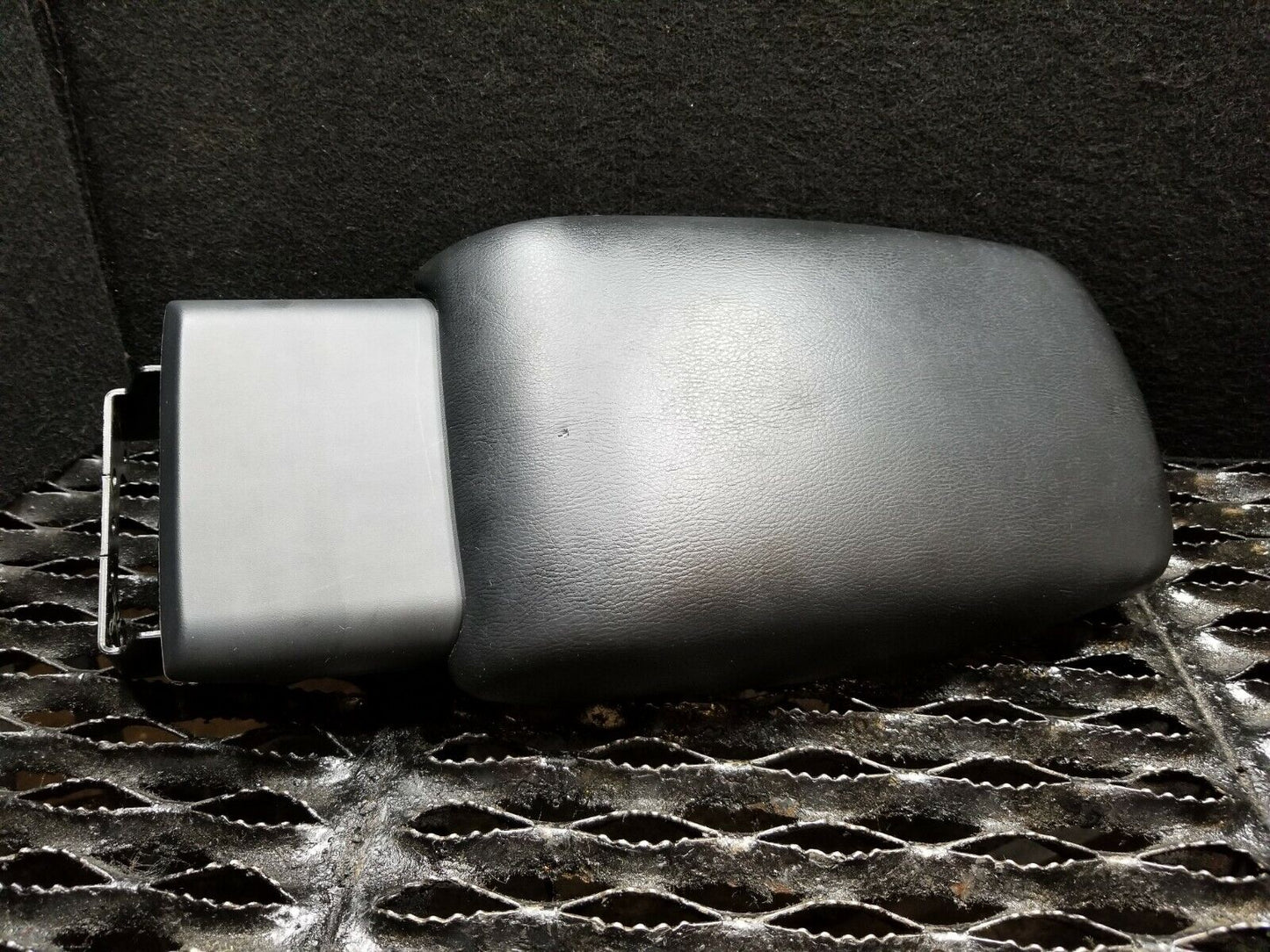 16 17 18 Nissan Sentra Center Console Armrest Arm Rest OEM 40k