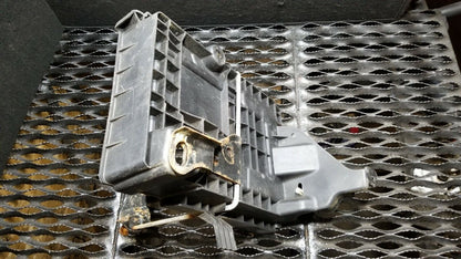 10 11 12 Lincoln MKT Battery Tray OEM