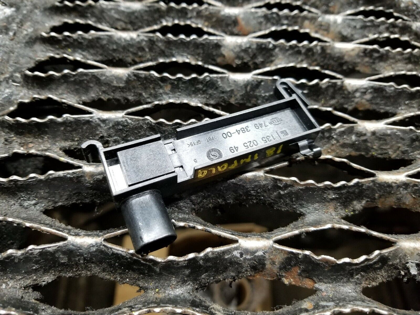 15 16 17 18 Chevrolet Impala Keyless Entry Antenna OEM