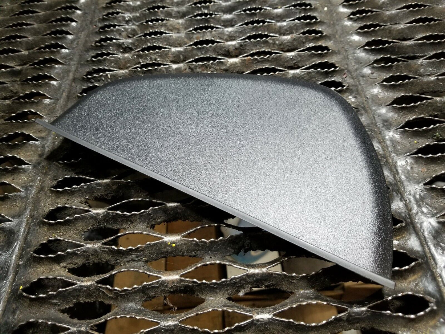 10 11 12 Hyundai Genesis Coupe Dash End Cap Cover Right Passenger Side OEM