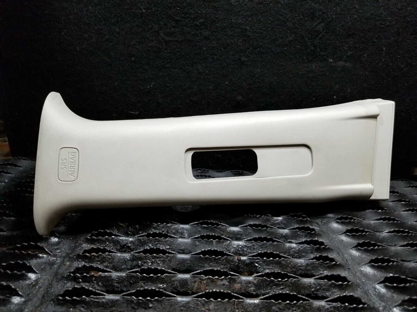 13 14 15 16 Nissan Versa Sdn Left Driver Side Upper B Pillar Trim Panel OEM 95k
