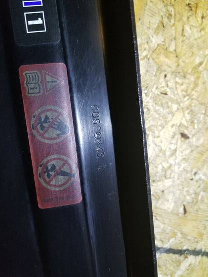 07 08 09 10 Mercedes R350 Front Upper Radiator Bracket Support OEM