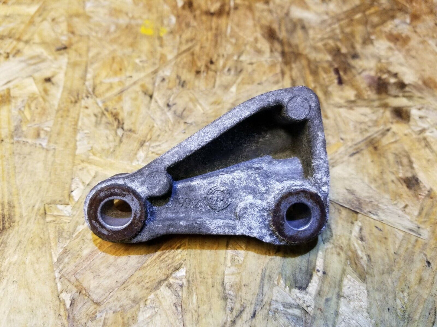11 12 13 14 15 VW Jetta 2.5l Engine Motor Mount Bracket OEM 62k Miles