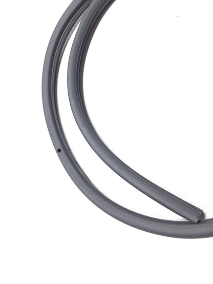 09 10 11 12 Volkswagen Cc Door Weatherstrip Seal Front Right Passenger Side OEM