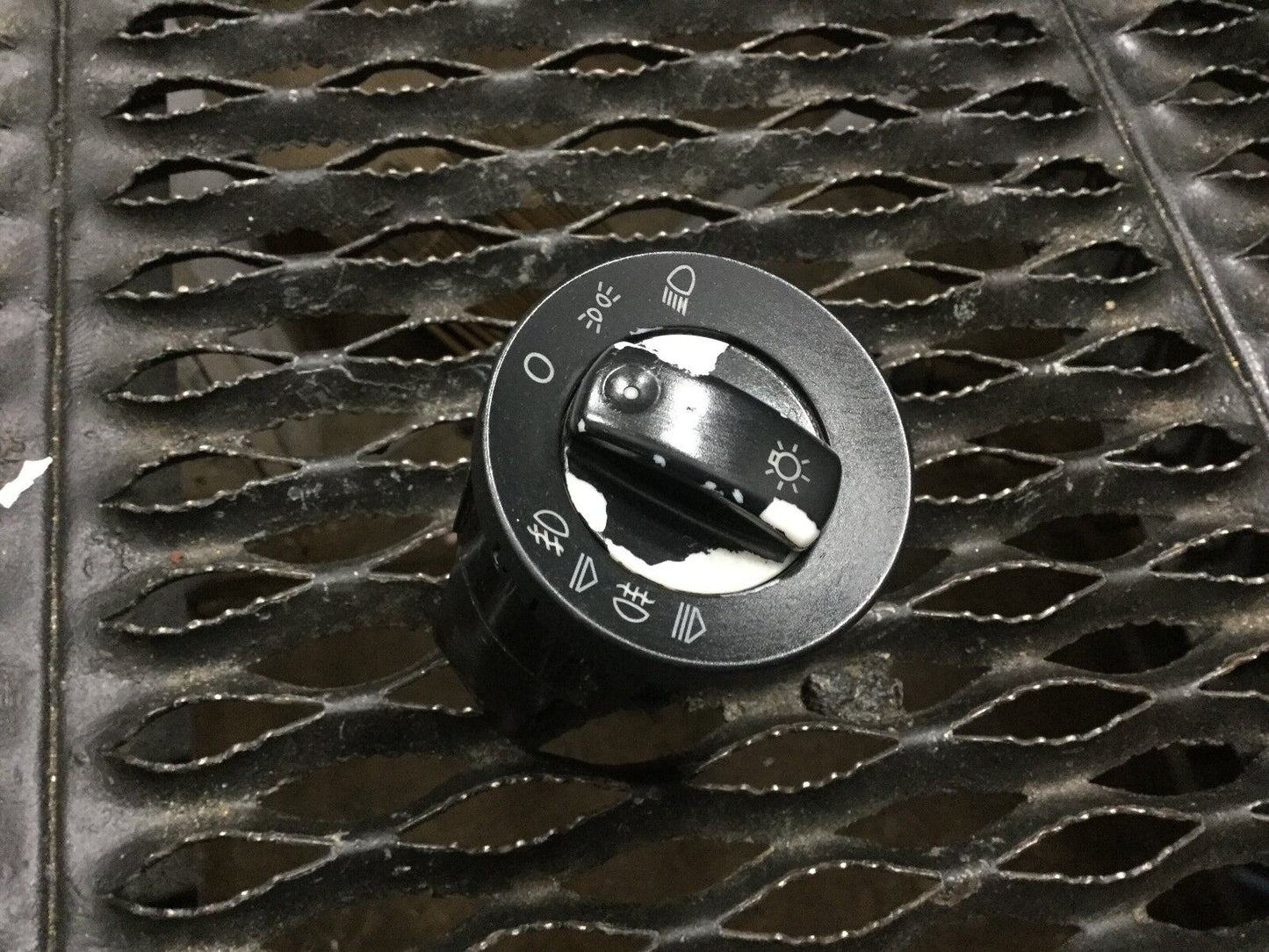 05 06 07 08 Audi A4 B7 Headlight Control Switch OEM