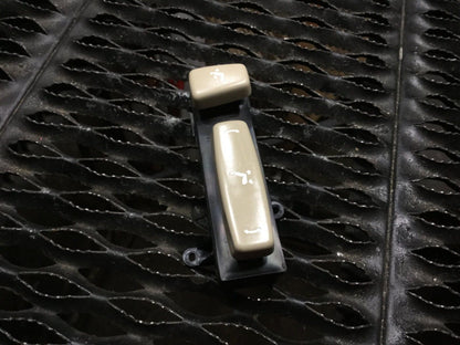 98 99 00 01 02 03 04 05 Lexus GS300 Front Left Driver Seat Switch Control OEM