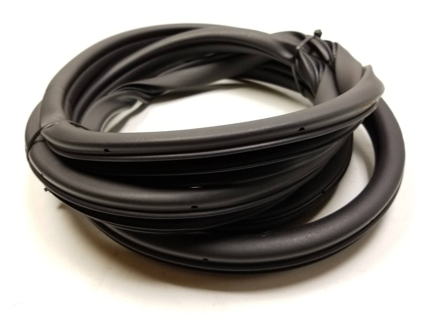 18-21 Hyundai Kona Door Weatherstrip Seal Front Right Pass Side OEM 29k Miles