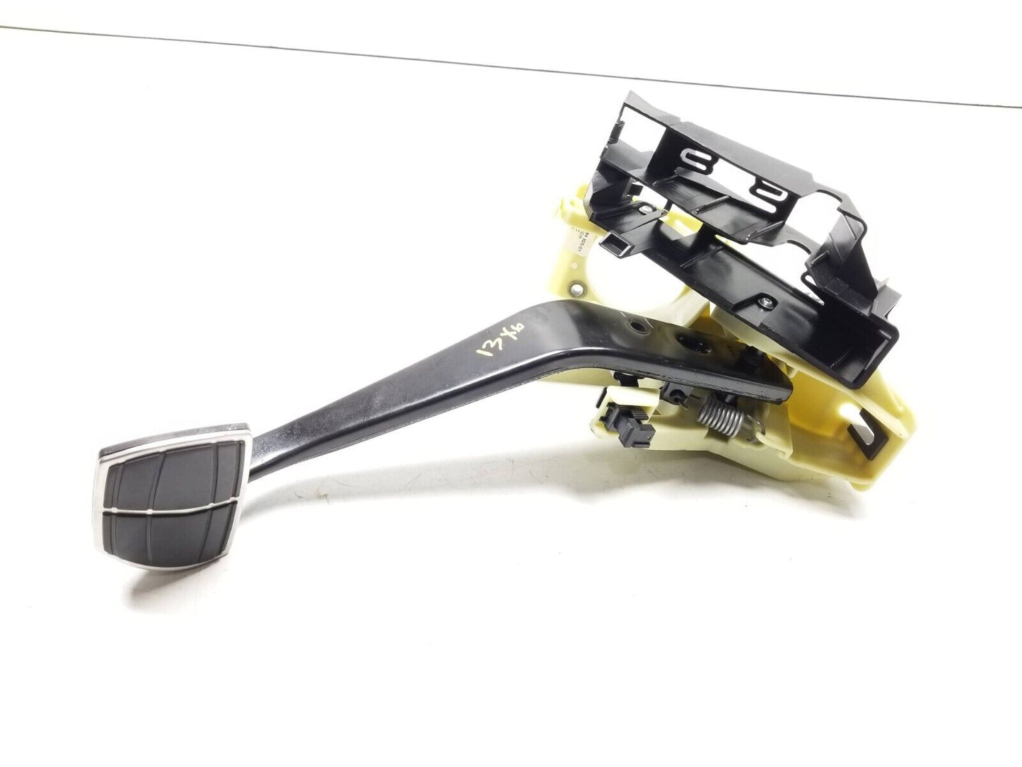 07 08 09 10 11 12 13 BMW X6 Brake Pedal OEM