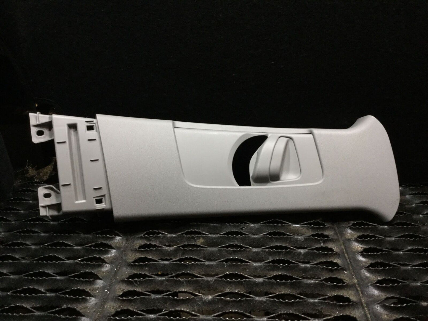 05 06 07 08 09 Toyota Prius Right Pass Center Seatbelt Upper B Pillar Trim  OEM