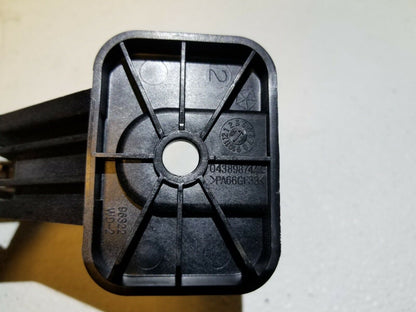 11 12 13 14 Chrysler 200 Convertible Trunk Lid Stopper Left & Right Pair OEM