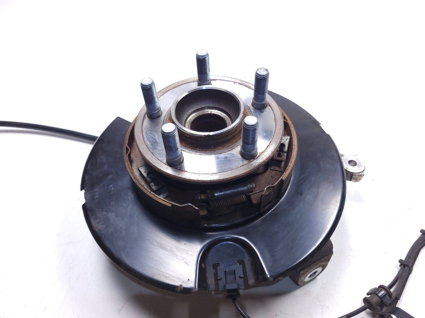 15 - 18 Dodge Challenger Rear Spindle Knuckle Right Passenger Side OEM 87k