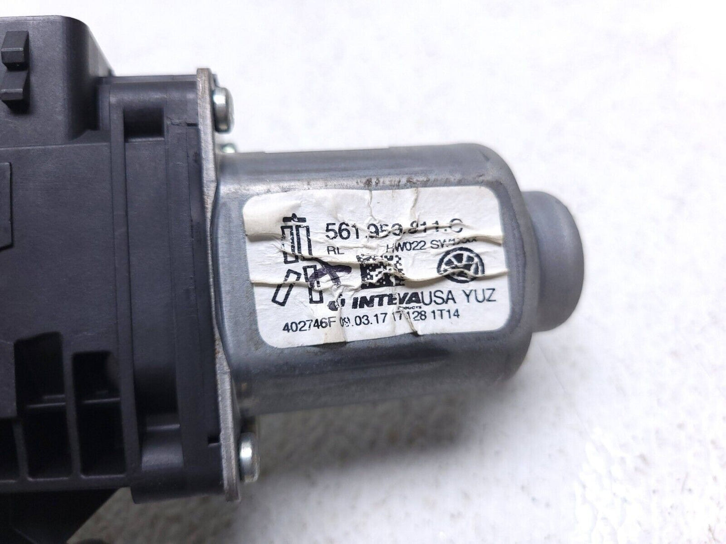 12-19 Volkswagen Passat Rear Window Motordriver Side Left 561959811c OEM