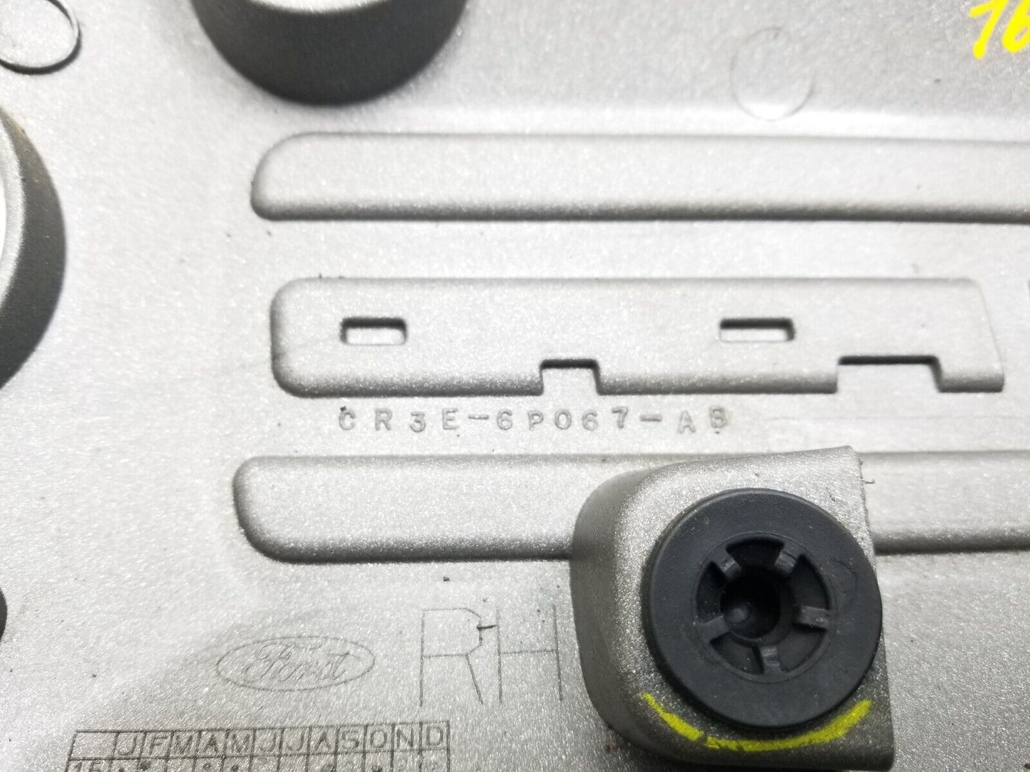 15 16 17 Ford Mustang Gt Engine Cover OEM 5.0l