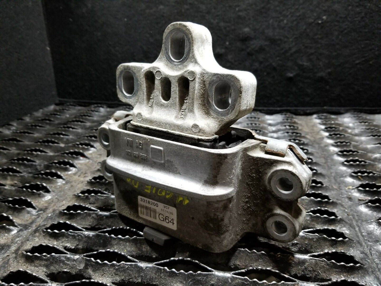 10 11 12 13 14 VW Golf GTI 2dr Engine Transmission Mount Left Driver Side OEM