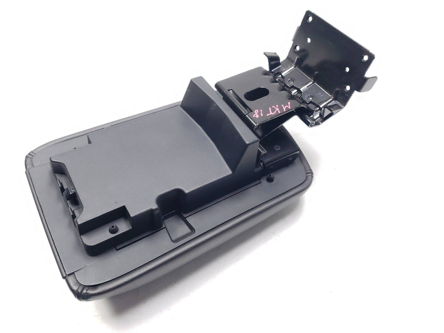 2017 - 2019 Lincoln MKT Center Console Armrest OEM
