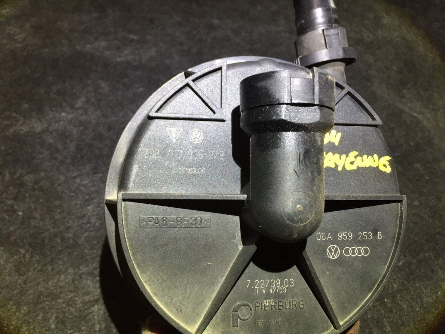 03 04 05 06 Porsche Cayenne 3.2l Air Injection Smog Pump OEM 7l0906279