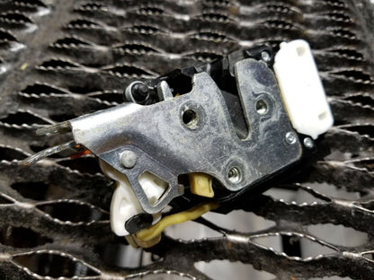 06 07 08 09 10 11 Cadillac DTS Front Right Pass Door Lock Latch Actuator OEM