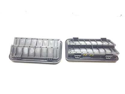 09 10 11 12 Volkswagen Cc Quarter Air Drafter Pressure Vent Lh & Rh OEM