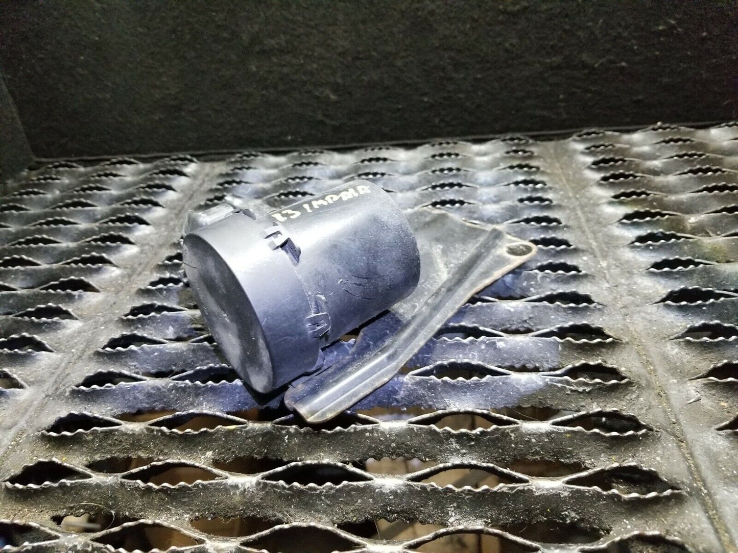 07 08 09 10 11 12 13 Chevy Impala Vapor Canister Vent Solenoid 20952523 OEM