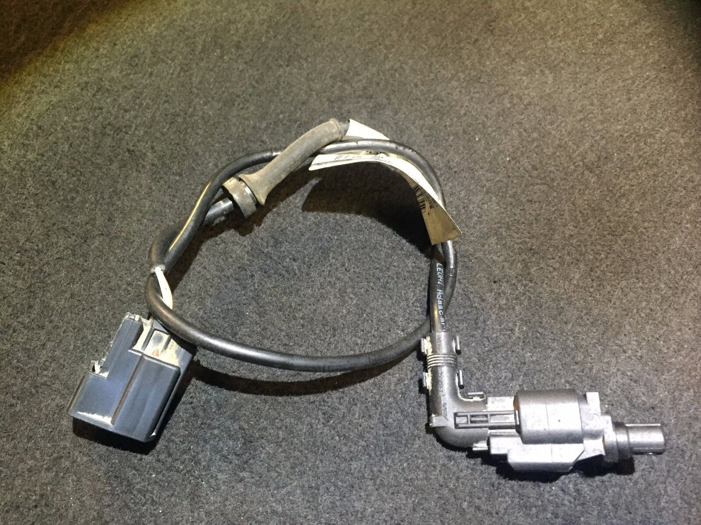 05 06 07 08 09 10 11 Volvo S40 Rear Passenger Side ABS Speed Sensor OEM