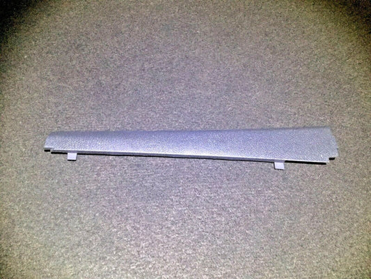 06 07 08 09 Volkswagen Rabbit Right Pass Side Lower Trim Lining Cover OEM D15