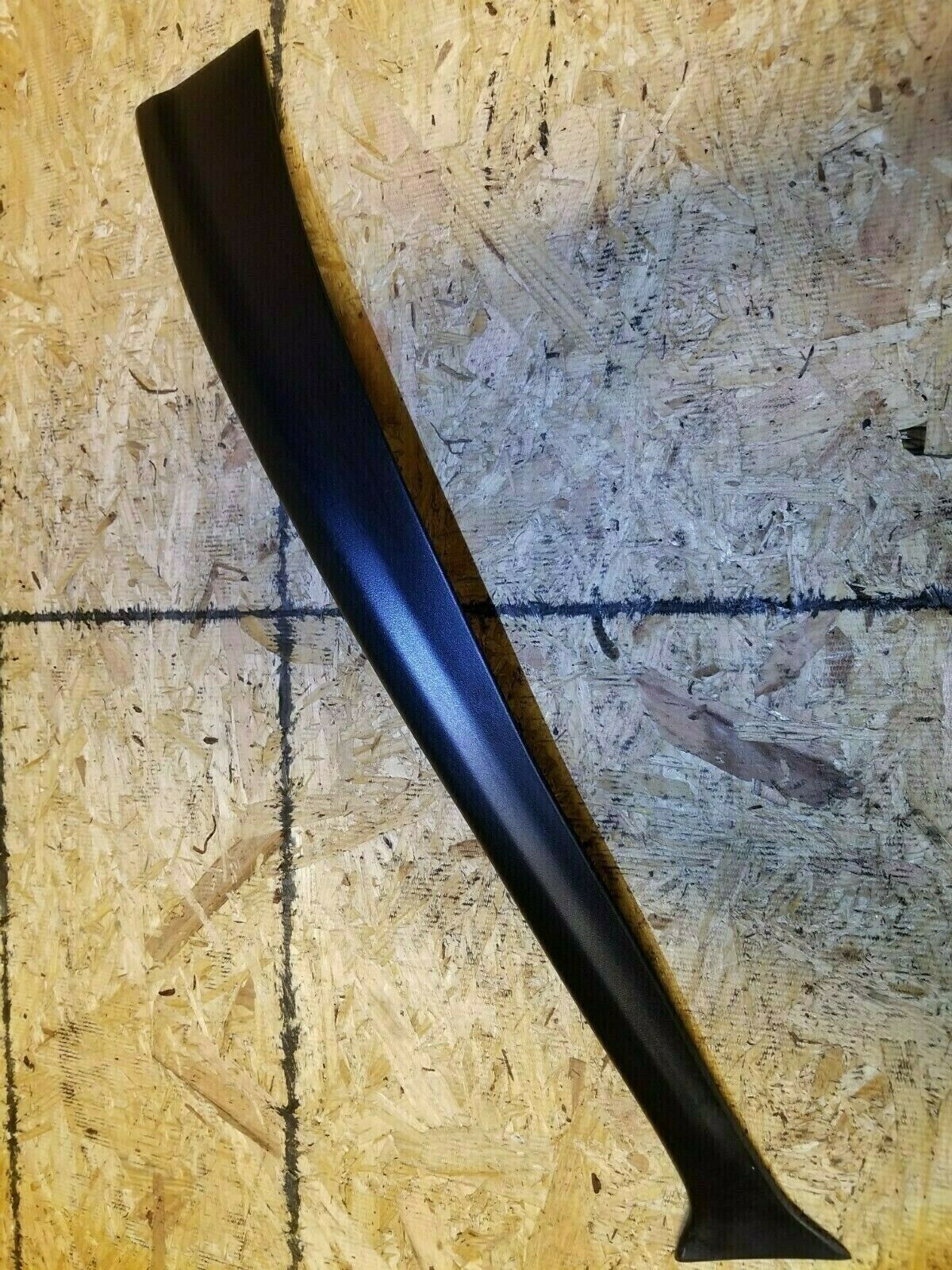 07 08 09 10 11 Lincoln Town Car Right Pass Side B Pillar Post Trim Molding OEM