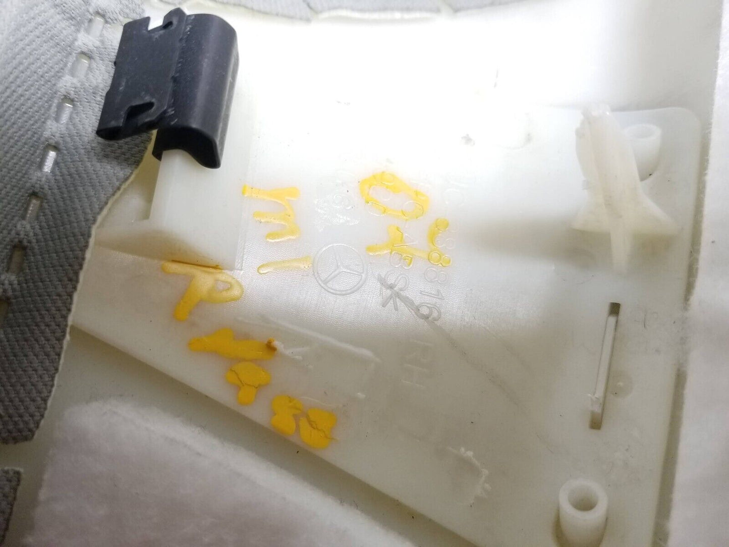 06 07 08 09 10 11 Mercedes Ml500 Rear C Pillar Trim Cover Right Pass Side OEM