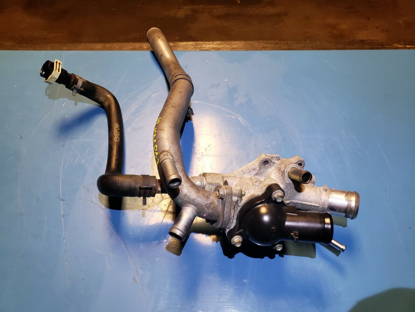 10 11 12 13 Mazda 3 2.0l Thermostat Housing OEM