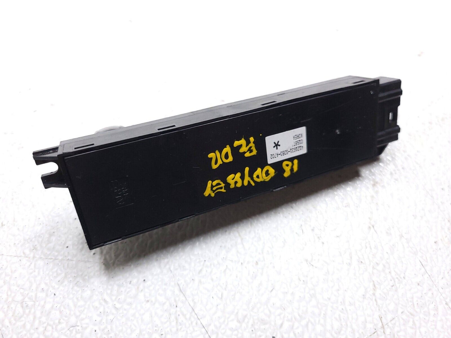 18 19 20 21 22 Honda Odyssey Front Driver Seat Adjust Control Switch Left OEM