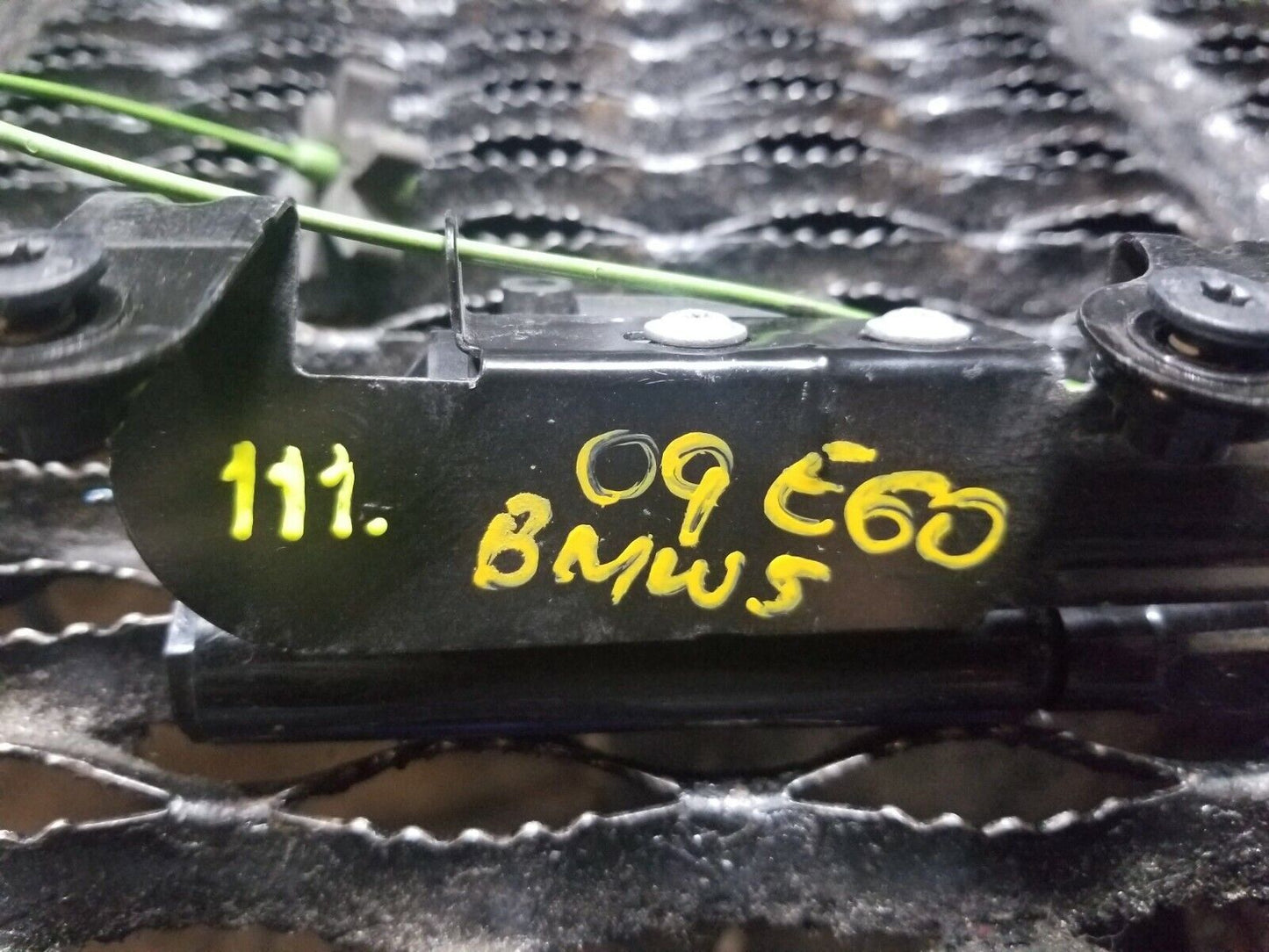 2006 2009 BMW 5er E60 525i 530i Fuel Tank Door Actuator Motor OEM