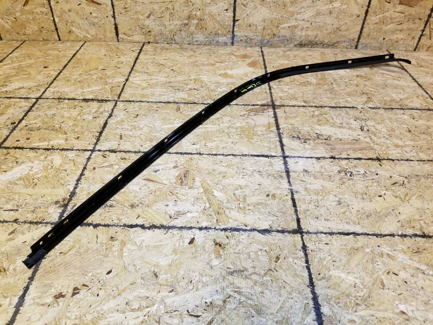04 05 06 07 08 09 Jaguar Xj8 Rear Right Pass Upper Door Window Trim Molding OEM