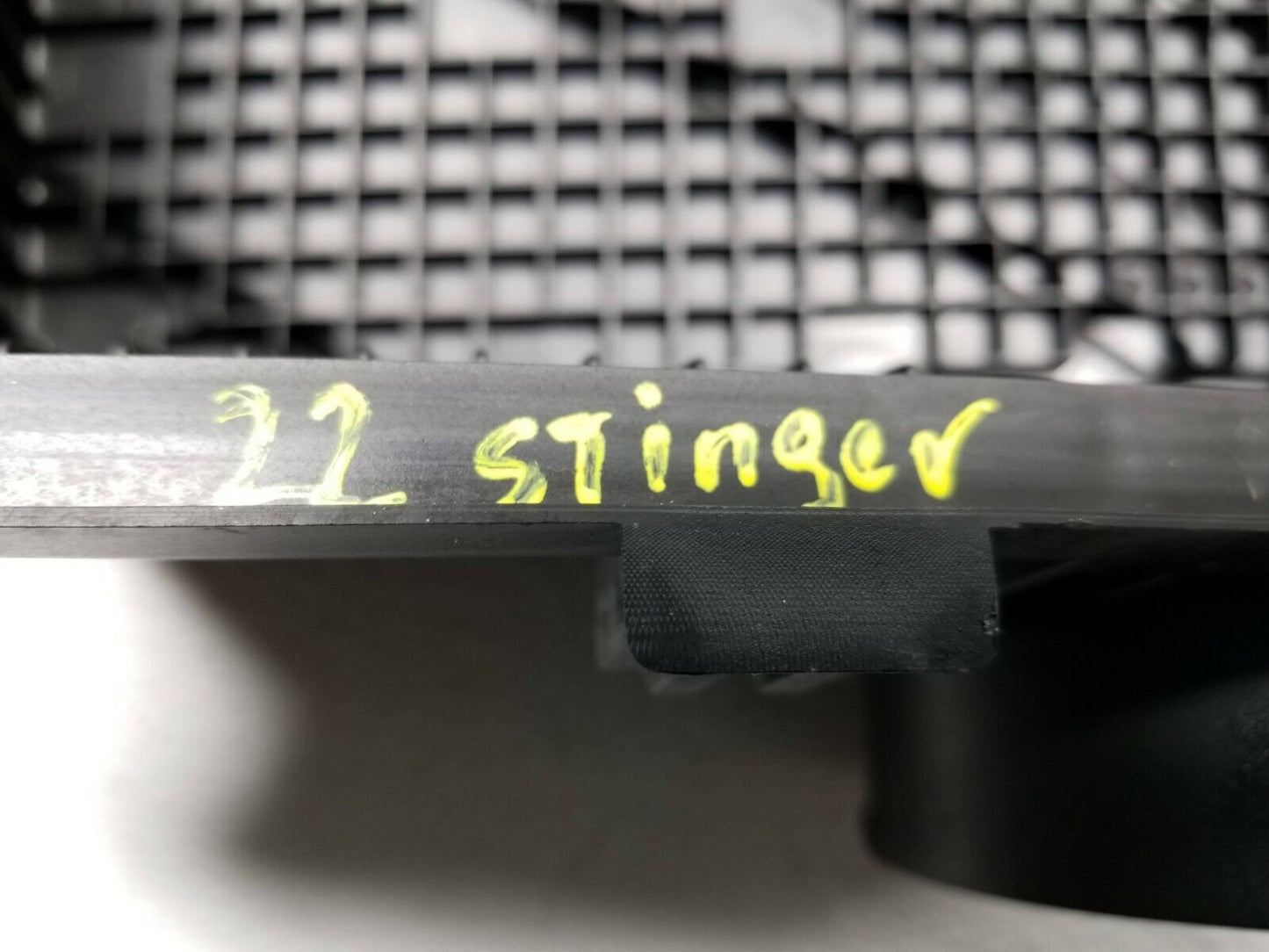 21 22 Kia Stinger 3.3l Air Cleaner Filter Housing Cover OEM 312 Miles