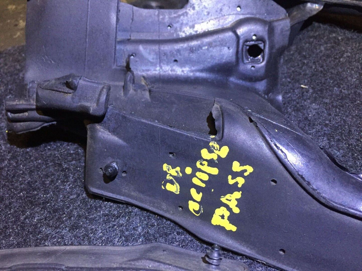 07 08 09 Mitsubishi Eclipse Convertible Right Pass Door Weatherstrip Seal OEM