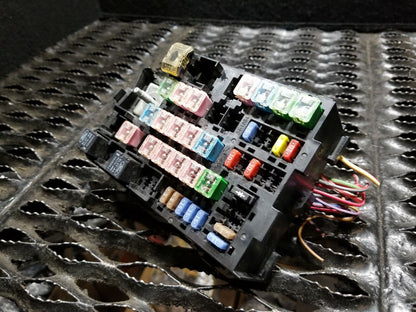 10 11 12 13 14 Ford Mustang 4.0l Fuse Box OEM