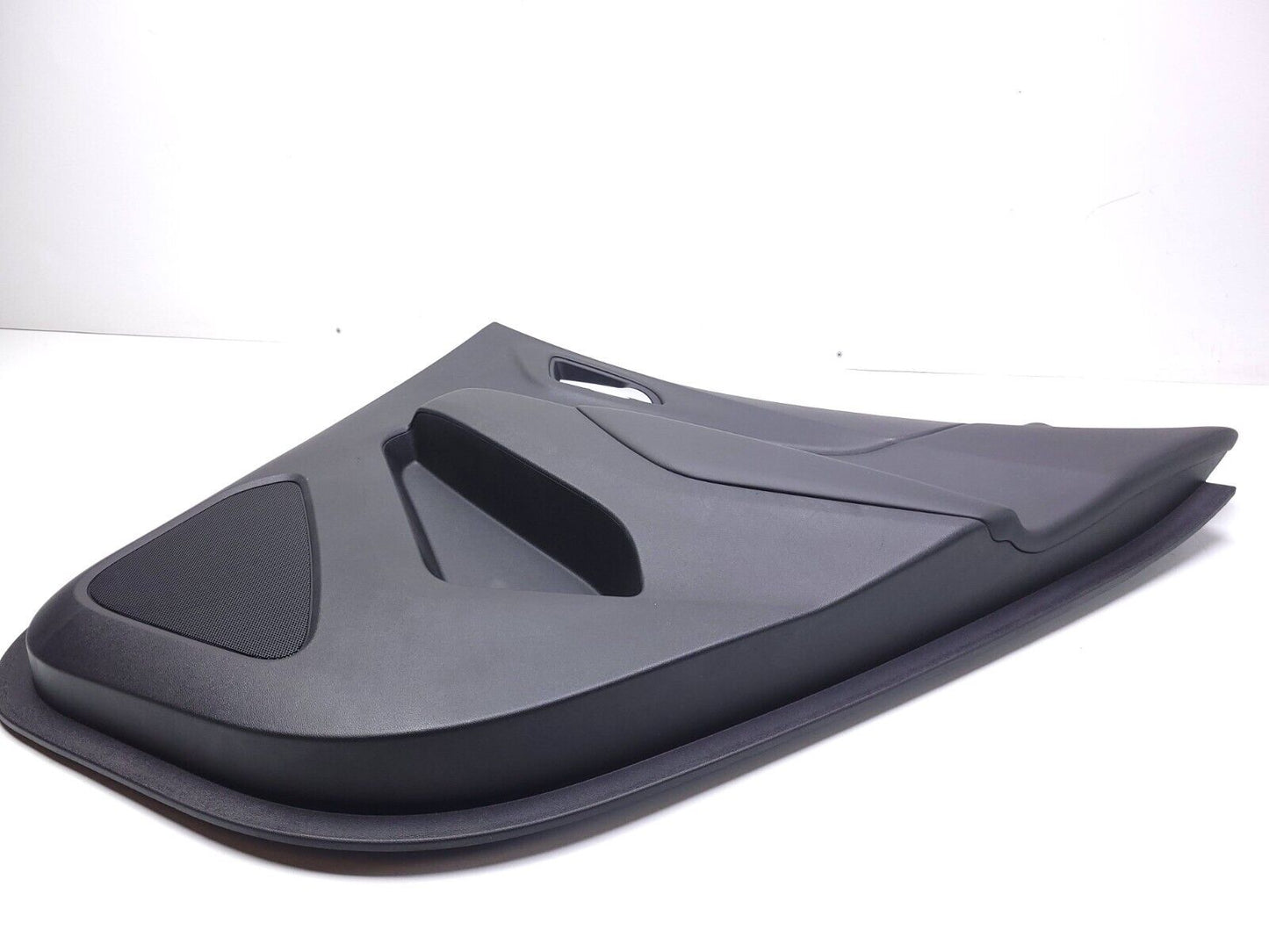 18 19 20 21 Chevrolet Equinox Door Trim Panel Rear Right Passenger Side OEM